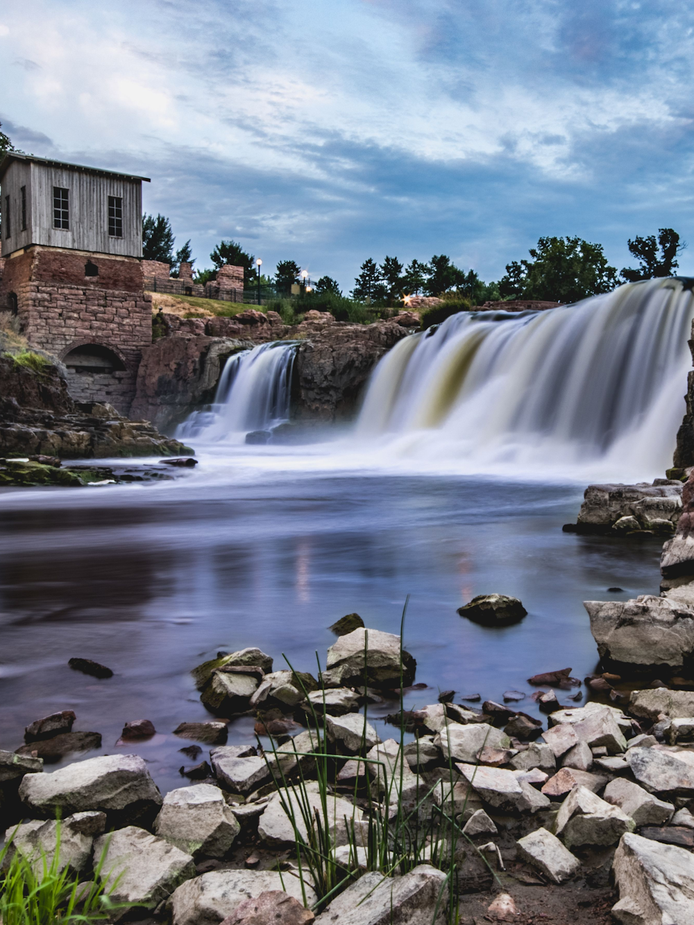 falls park south dakota Minnehaha County